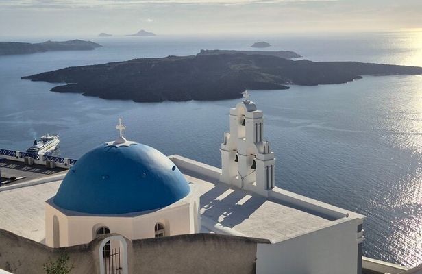 Discover Santorini-Private Guided Island Experience