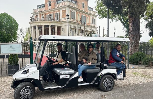 Rome in Golf Car a Private Trip between History and Beauty