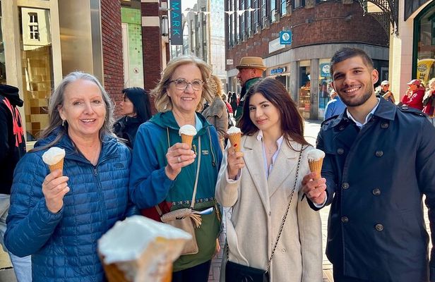 Small Group Walking Tour in Amsterdam with Friendly and Fun Guide