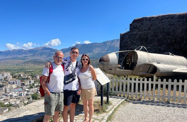 Blue Eye & Gjirokaster: 4x4 Tour and Old Bazaar