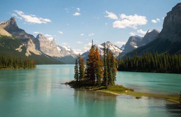 Banff, Yoho, and Jasper 2 Day Private Tour