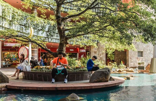 Fukuoka Like a Local: Private & Personalized Experience 2-3 hours