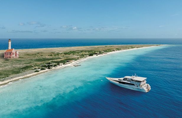 Klein Curacao Superyacht and Beach house