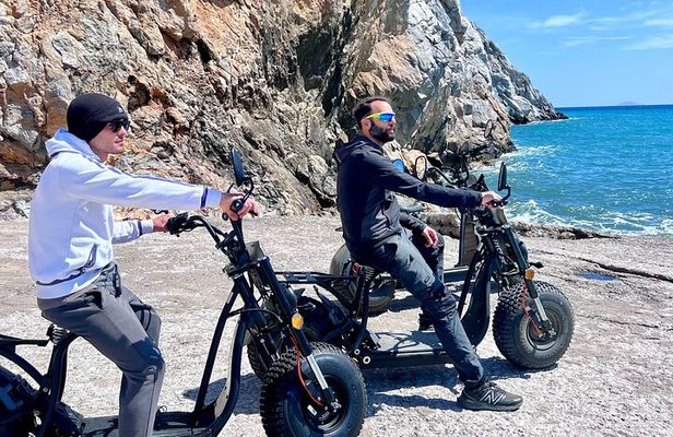 Santorini Tour on Electric Bikes & Scooters