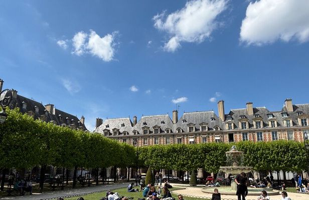 Visit and Discover Paris Le Marais