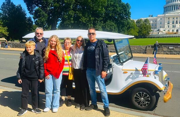 DC: Monuments & History Guided Tour by E-Cart - Day &Night