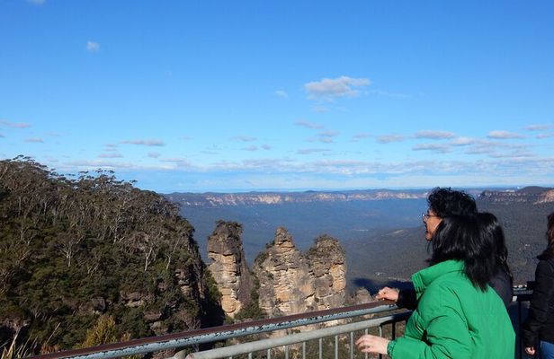 Blue Mountains Day Tour with Wildlife, Walks and Scenic World