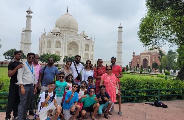 Taj Mahal & Agra Private Trip by Car from Delhi with 5 Star Meal
