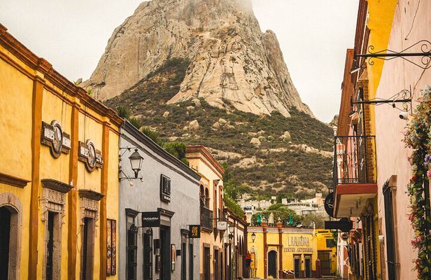 Private Tour to Querétaro and Peña de Bernal from Guanajuato