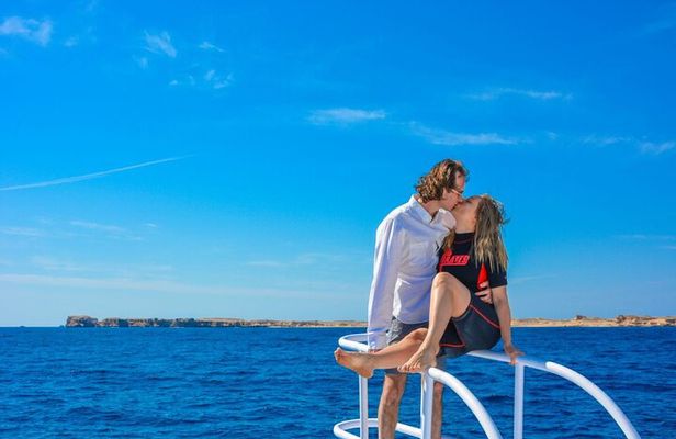 Full Day Tiran Island Snorkeling Sea trip & Lunch With Transfer - Sharm Elsheikh