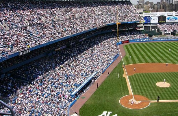 Walking Tour of NYC and Yankees Game