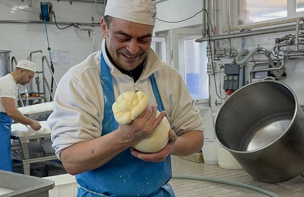 Masseria Visit with Mozzarella and Pasta Making Workshop
