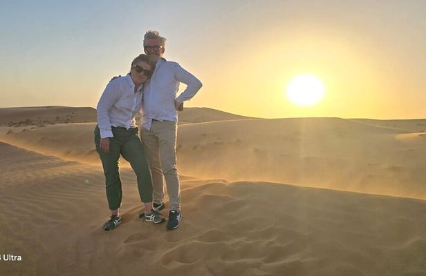 Private Wadi Hawir and Wahiba Sand Desert with Sunset Tour