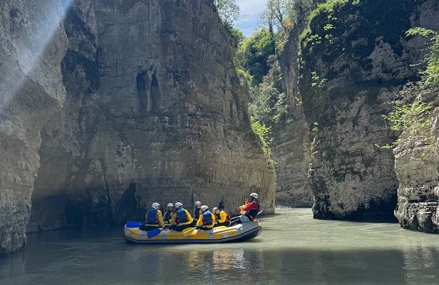 Rafting in Osumi Canyon