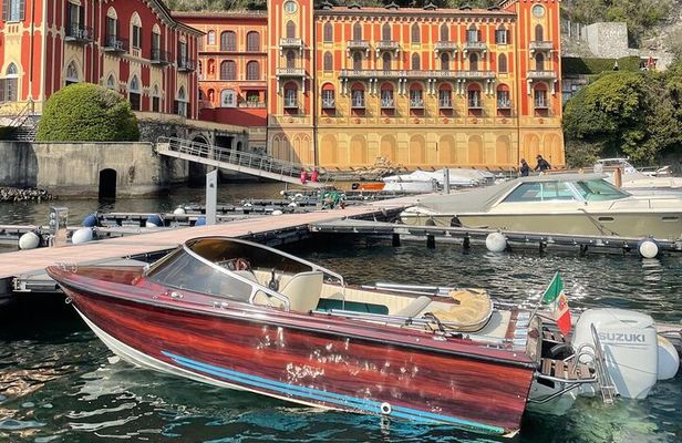 Lake Como Private Classic Boat Experience from Como