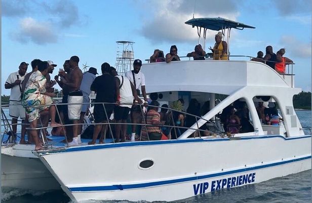Hip-Hop Beat and Live Dj Adults Only Party Boat and Free Drinks