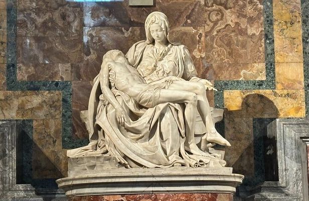 St. Peter's Basilica: Early Access Guided Tour