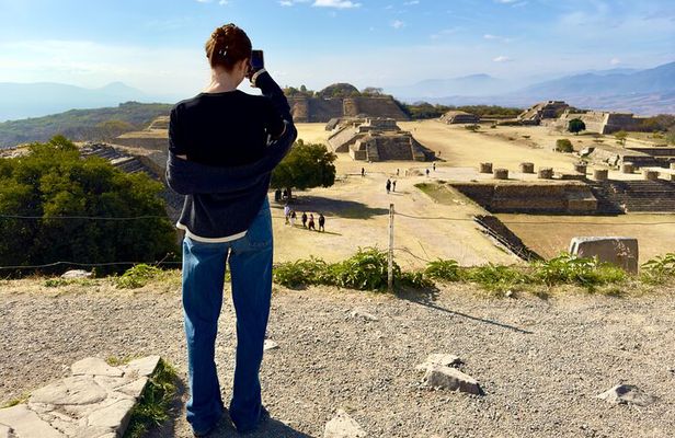 Monte Alban Tree of the Tule Mezcal and Teotitlan del Valle Tour