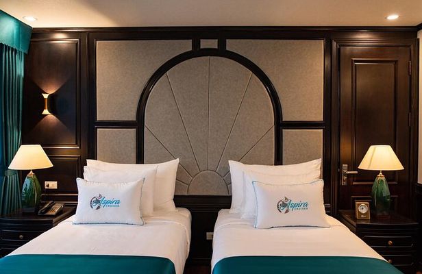 Vietnam Multi-Day Tour from Hanoi: Ninh Binh & Lan Ha Bay Cruise