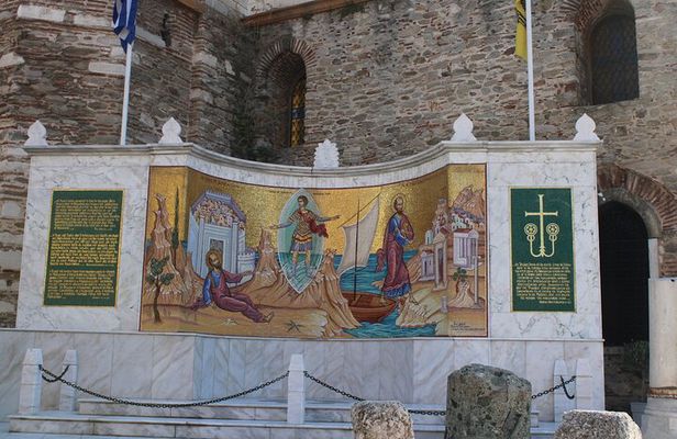 Explore the Authentic City with Eco Friendly Tuk Tuk Tour