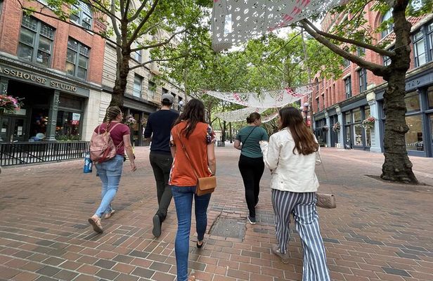 Show Me Seattle On Foot Downtown Walking Tour