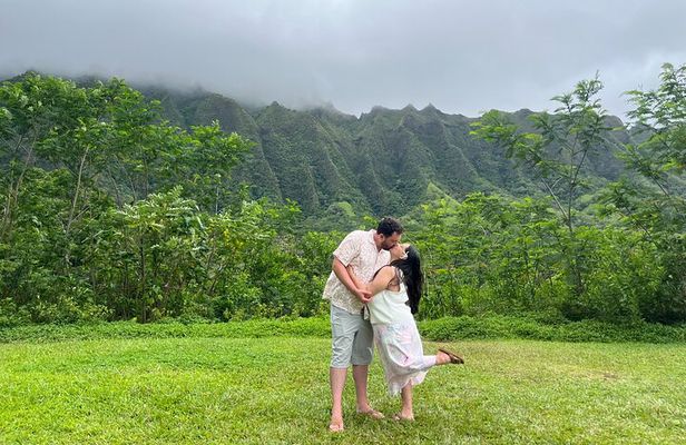 Oahu Waterfall Hike-Garden-Beach Road Trip, Waikiki to Lanikai