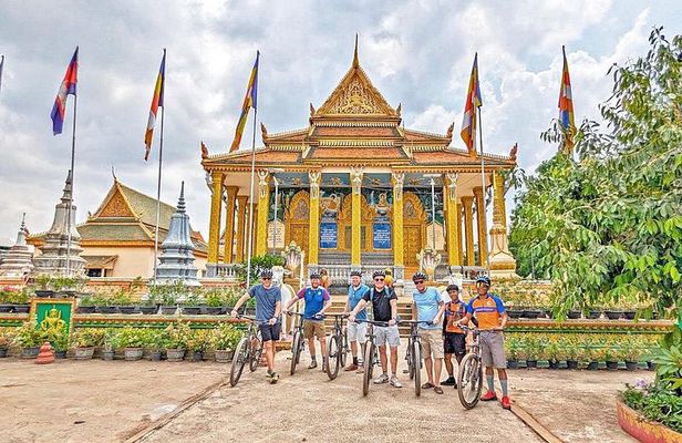 Siem Reap Countryside and Village Tour by Bike
