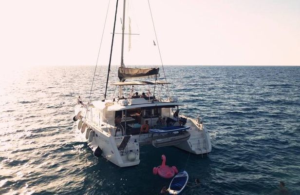 Chania Old Port Sunset Catamaran Cruise - Prosecco & Snacks