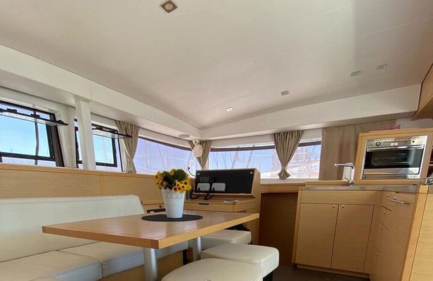 4-Hour Private Catamaran Cruise to South Paros and Antiparos
