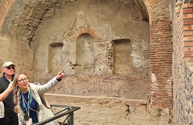 Skip the Line Pompeii Guided Tour from Sorrento