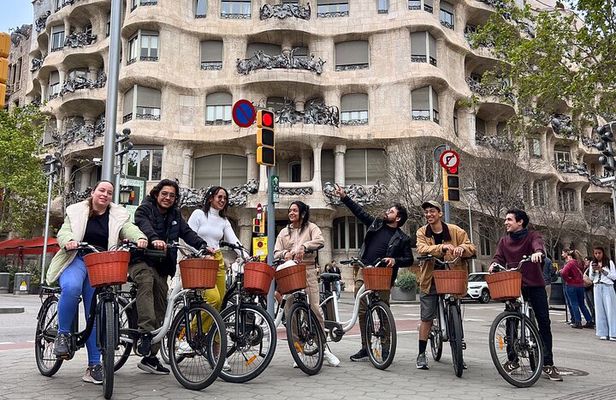 Private Bike Tours - Customizable Route, Top Barcelona Highlights