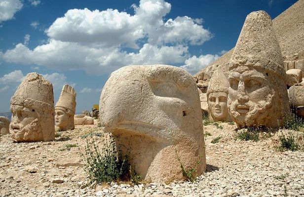 3 Days Private Tour to Göbekli Tepe, Mount Nemrut, and Adıyaman