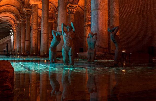 Istanbul: Basilica Cistern, Blue Mosque & Spice Bazaar Tour
