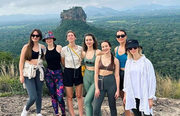 Sri Lanka 5 Day Tour in Sigiriya Kandy and Scenic Wonders 