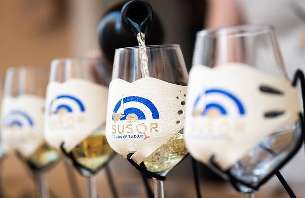 NEW! Zadar Food Tasting & Old Town Guided Walking Tour by Šušur 