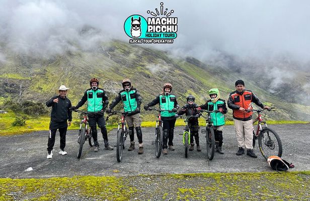 4 Days Multi-Day Tour in Inca Trail Jungle