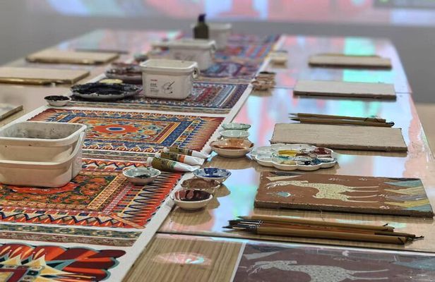 Hands On Chinese Cave Murals with Local Expert