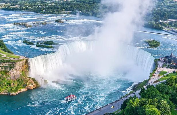 Niagara Falls Full-Day Tour with Cruise from Toronto Metropolitan