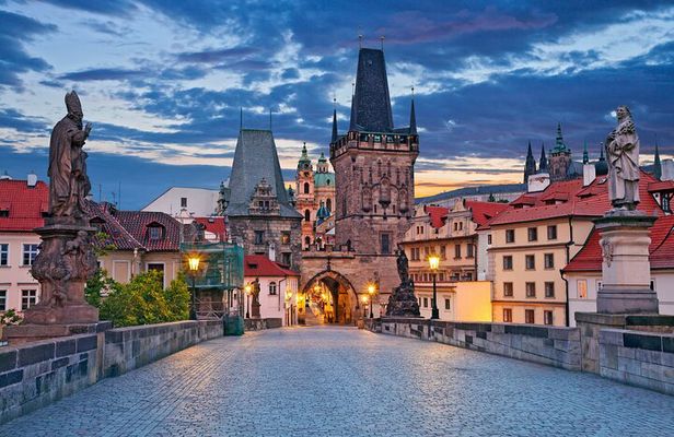 Private Day Trip from Bratislava-Vienna to Prague with Guide