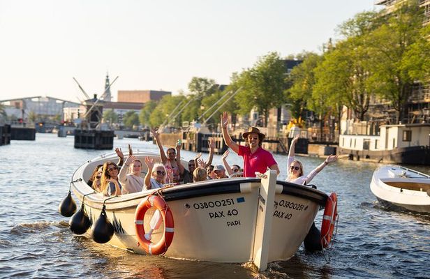 Amsterdam All-Inclusive 90-Minutes Canal Cruise by Captain Jack