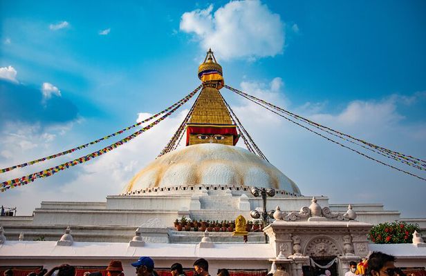 Nepal Discovery Tour: Heritage Sites & Scenic Hill Easy Hike