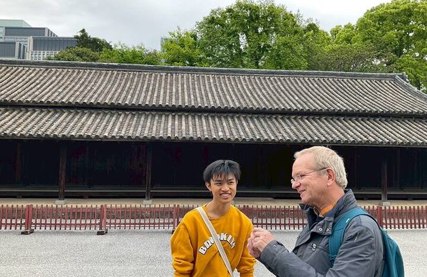 Private Historical Walking Tour of the Tokyo Imperial Palace