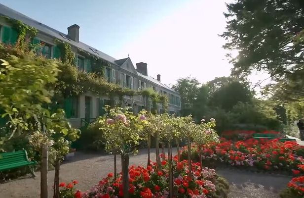 Claude Monet VIP Tour From Paris to Rouen Etretat and Giverny