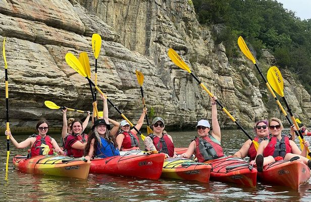 2 hours Starved Rock single Kayak Rental