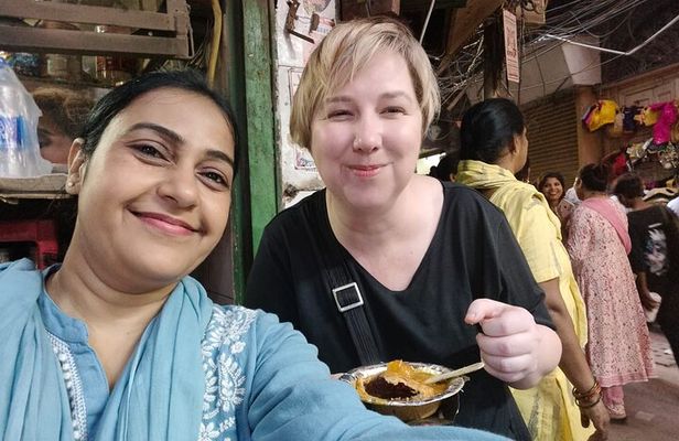 Delhi : Old Delhi Luxury Tour with Female Guide & Tuk Tuk