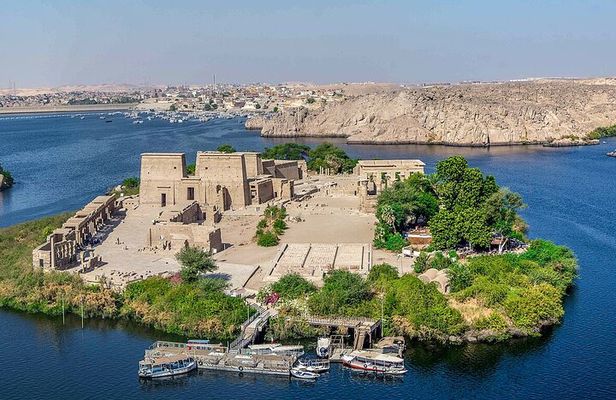 Luxor to Aswan Tour with Edfu and Kom Ombo