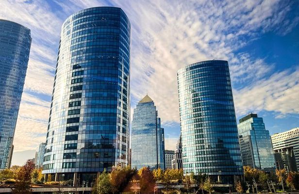 Santiago Sanhattan Financial District, MUT Market & SkyCostanera