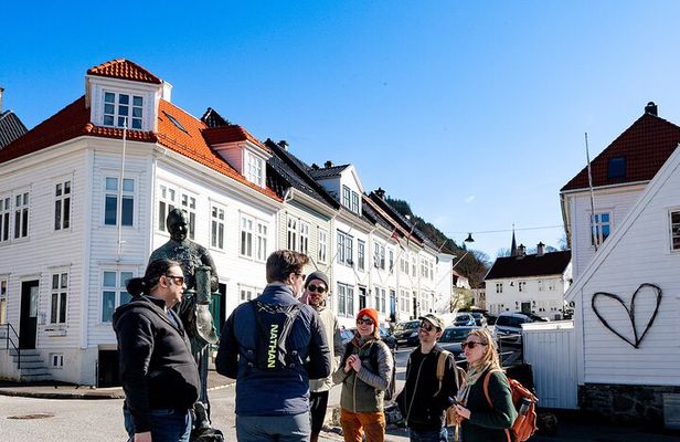 Urban Hiking in Bergen Semi-Private History and Hiking Tour