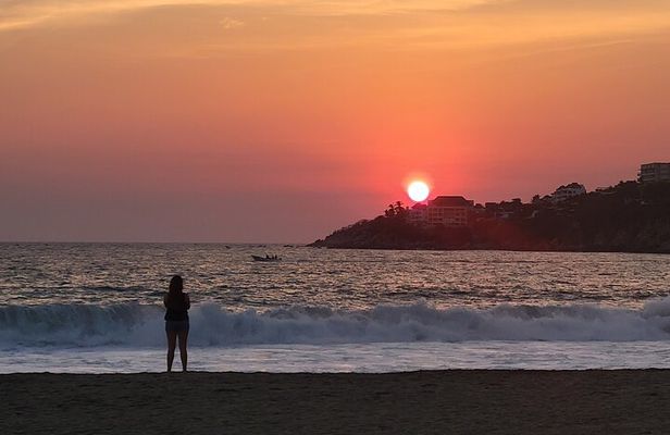 Enjoy Puerto Escondido with Beach and Nature from Oaxaca