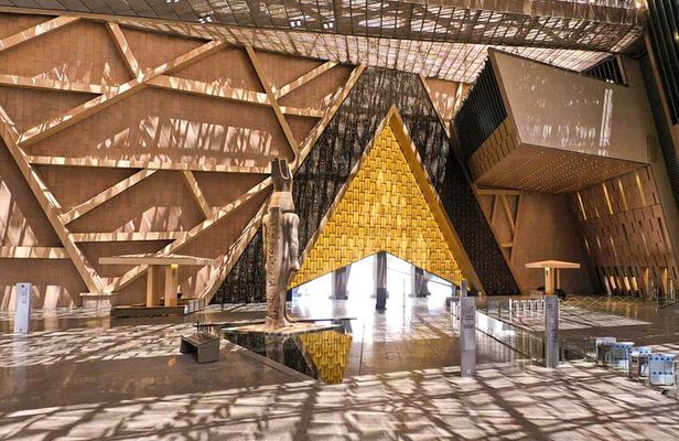 Private Tour to Giza Pyramids & GEM from Alexandria Port